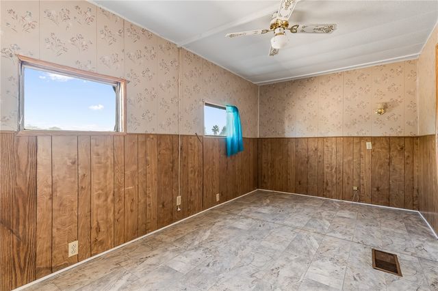 2096 E Hackamore Drive, Mohave Valley, AZ 86440