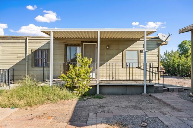 2096 E Hackamore Drive, Mohave Valley, AZ 86440