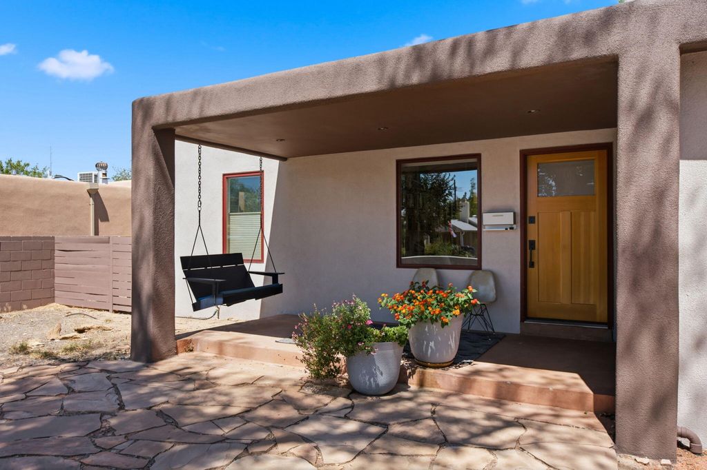 1108 Bryn Mawr Drive NE, Albuquerque, NM 87106