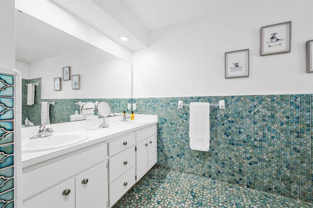 8115 SW 1ST PLACE, Gainesville, FL 32607