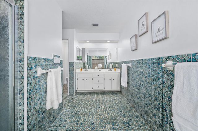 8115 SW 1ST PLACE, Gainesville, FL 32607