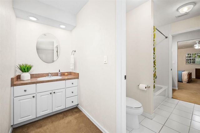 8115 SW 1ST PLACE, Gainesville, FL 32607