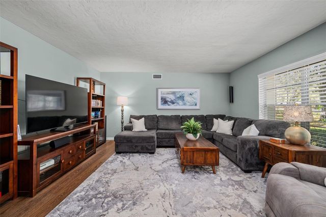 8115 SW 1ST PLACE, Gainesville, FL 32607