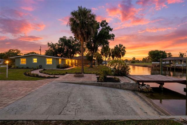 9910 PENINSULAR DRIVE, Gibsonton, FL 33534