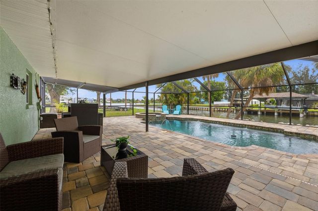 9910 PENINSULAR DRIVE, Gibsonton, FL 33534