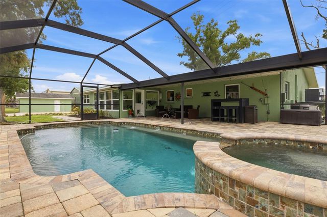 9910 PENINSULAR DRIVE, Gibsonton, FL 33534