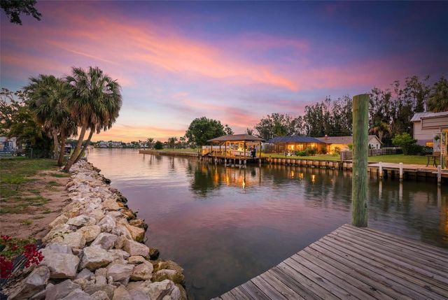 9910 PENINSULAR DRIVE, Gibsonton, FL 33534