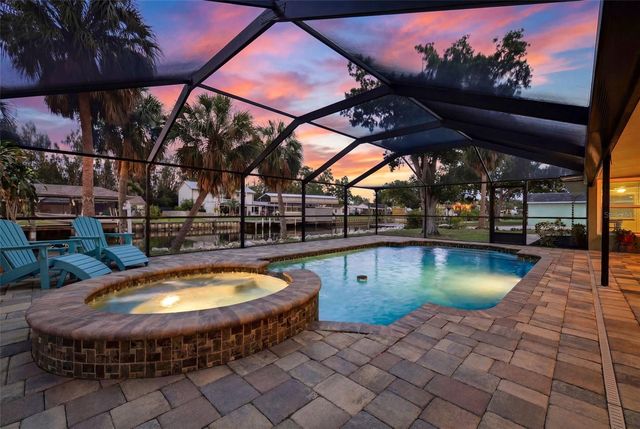 9910 PENINSULAR DRIVE, Gibsonton, FL 33534