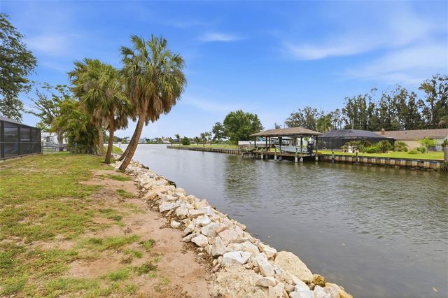 9910 PENINSULAR DRIVE, Gibsonton, FL 33534