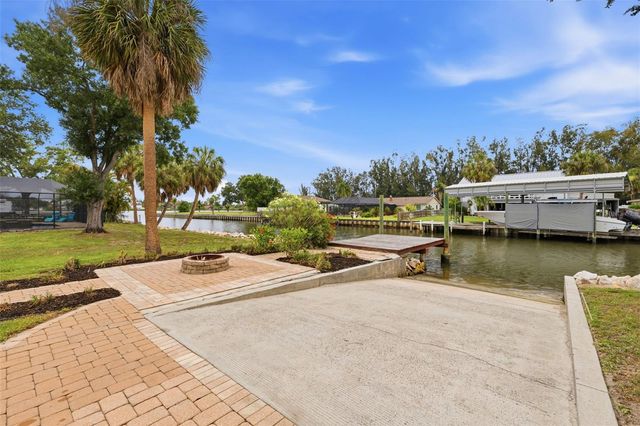9910 PENINSULAR DRIVE, Gibsonton, FL 33534