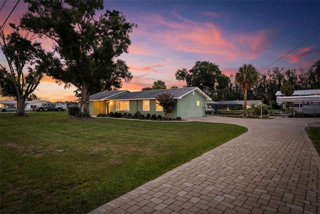 9910 PENINSULAR DRIVE, Gibsonton, FL 33534