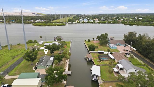 9910 PENINSULAR DRIVE, Gibsonton, FL 33534