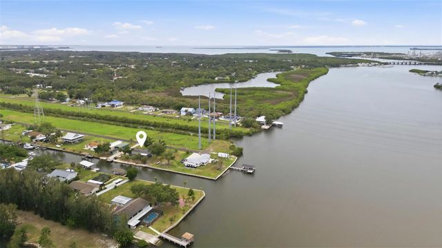 9910 PENINSULAR DRIVE, Gibsonton, FL 33534