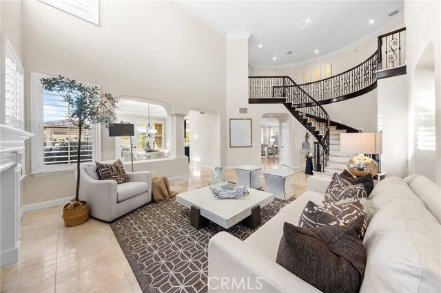 21 Elliot, Laguna Hills, CA 92679