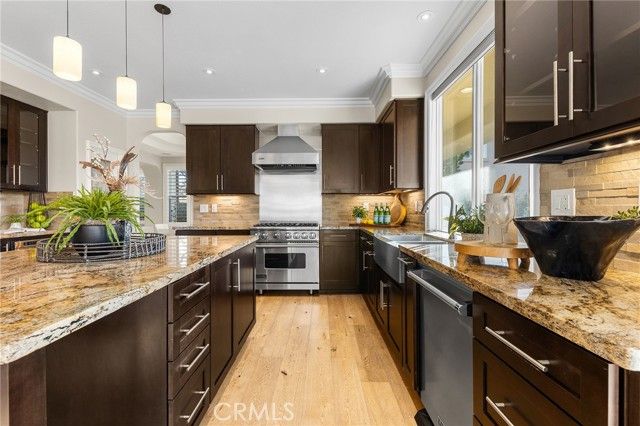 21 Elliot, Laguna Hills, CA 92679