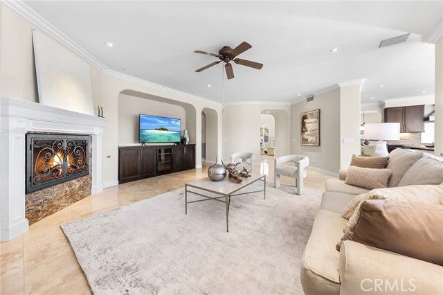 21 Elliot, Laguna Hills, CA 92679