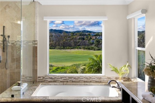 21 Elliot, Laguna Hills, CA 92679