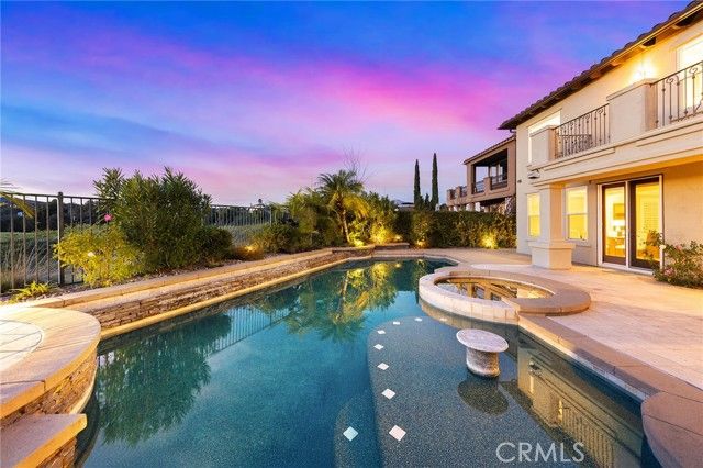 21 Elliot, Laguna Hills, CA 92679