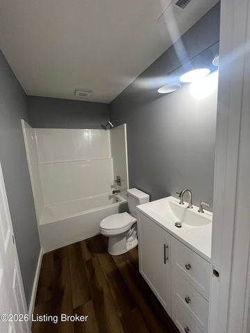 511 N Clinton St, Leitchfield, KY 42754