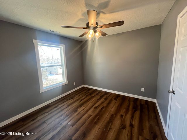 511 N Clinton St, Leitchfield, KY 42754