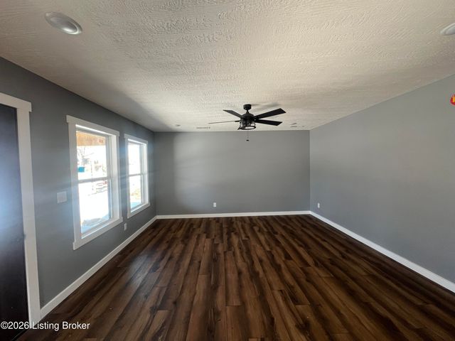 511 N Clinton St, Leitchfield, KY 42754