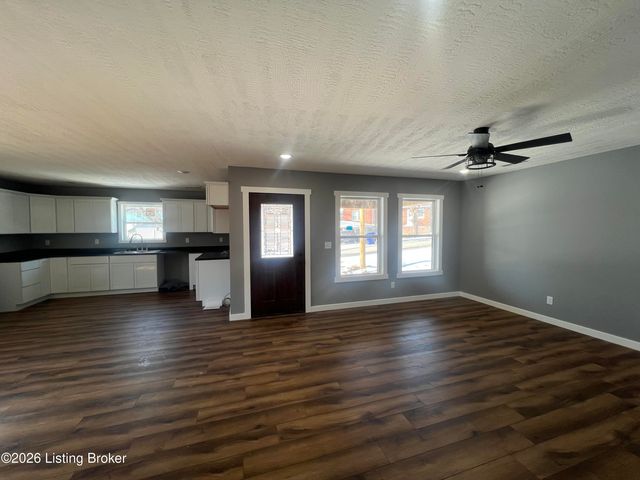 511 N Clinton St, Leitchfield, KY 42754