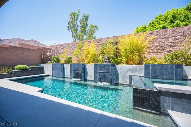 1197 Hillside Peak Street, Henderson, NV 89002