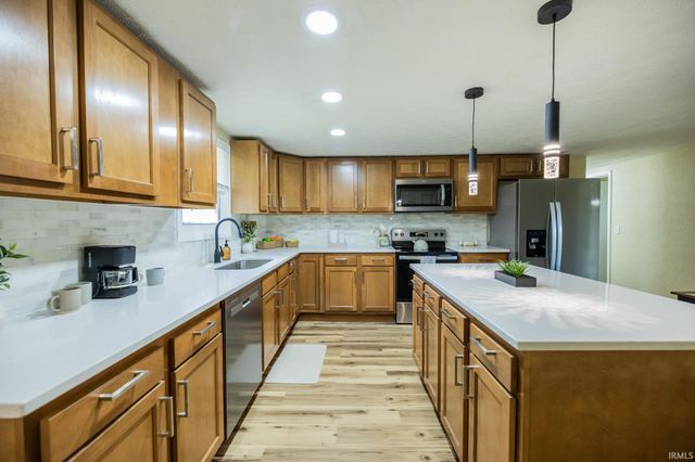 1888 S 700 E, Marion, IN 46953