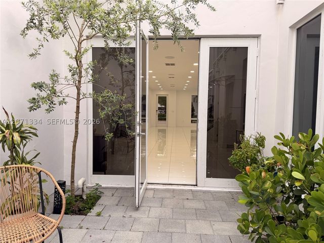 10330 NW 66 ST 10330, Doral, FL 33178