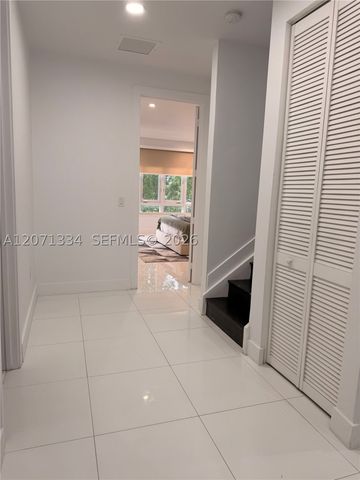 10330 NW 66 ST 10330, Doral, FL 33178
