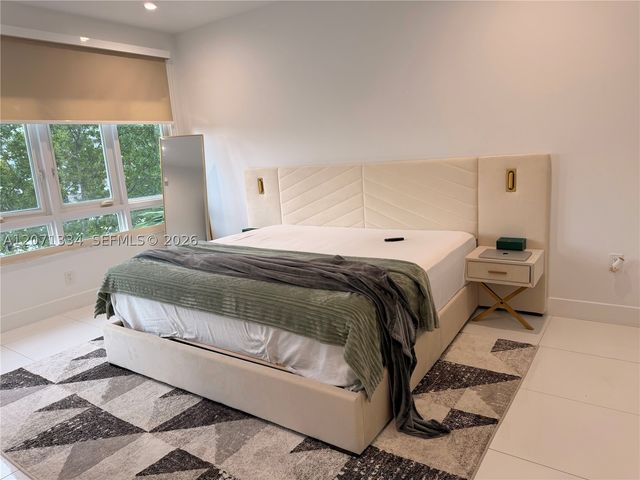 10330 NW 66 ST 10330, Doral, FL 33178