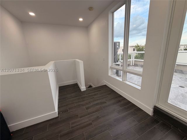 10330 NW 66 ST 10330, Doral, FL 33178