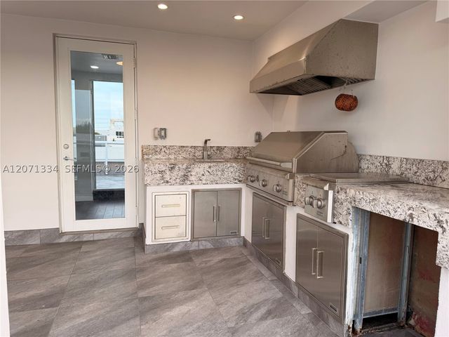 10330 NW 66 ST 10330, Doral, FL 33178