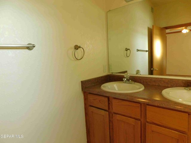 3313 TIERRA ESPADA Drive, El Paso, TX 79938