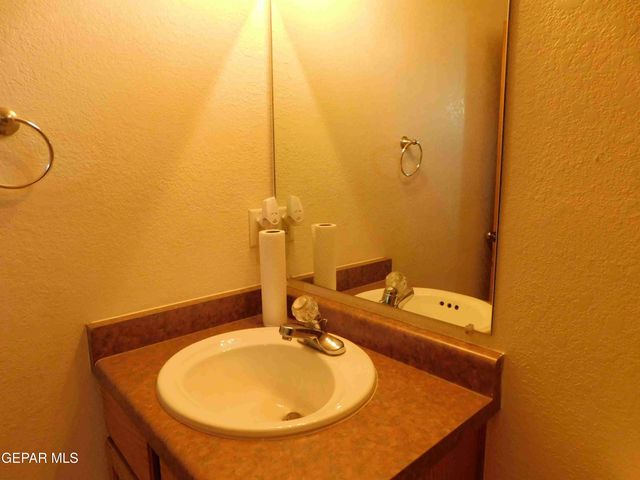 3313 TIERRA ESPADA Drive, El Paso, TX 79938