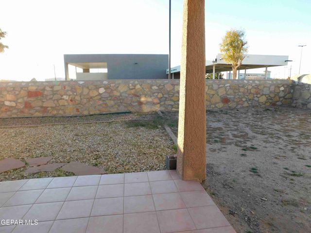 3313 TIERRA ESPADA Drive, El Paso, TX 79938