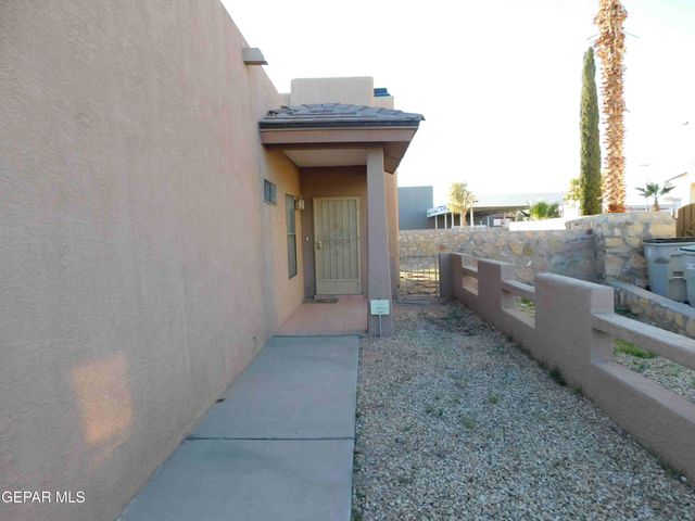 3313 TIERRA ESPADA Drive, El Paso, TX 79938
