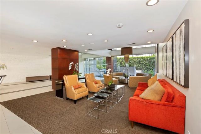 7250 Franklin Avenue 506, Los Angeles, CA 90046