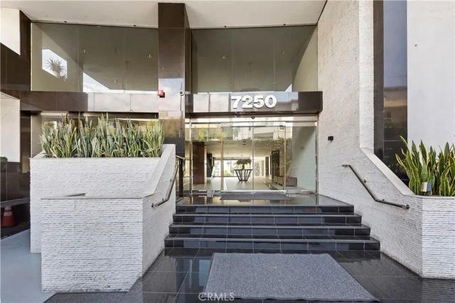7250 Franklin Avenue 506, Los Angeles, CA 90046