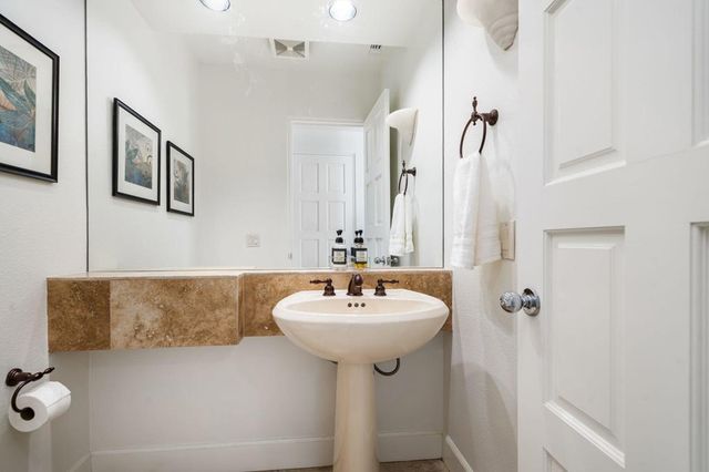 416 Desert Holly Drive, Palm Desert, CA 92211