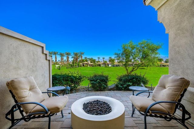 416 Desert Holly Drive, Palm Desert, CA 92211