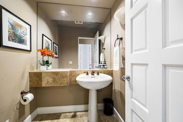 416 Desert Holly Drive, Palm Desert, CA 92211