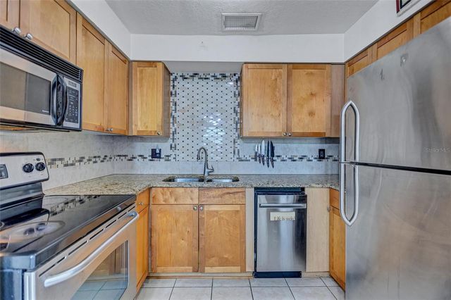 4875 COQUINA KEY DRIVE SE C, St Petersburg, FL 33705