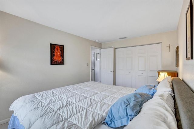 4875 COQUINA KEY DRIVE SE C, St Petersburg, FL 33705