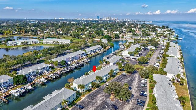 4875 COQUINA KEY DRIVE SE C, St Petersburg, FL 33705