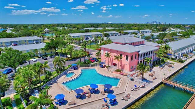 4875 COQUINA KEY DRIVE SE C, St Petersburg, FL 33705