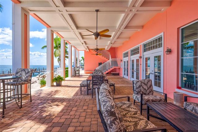 4875 COQUINA KEY DRIVE SE C, St Petersburg, FL 33705