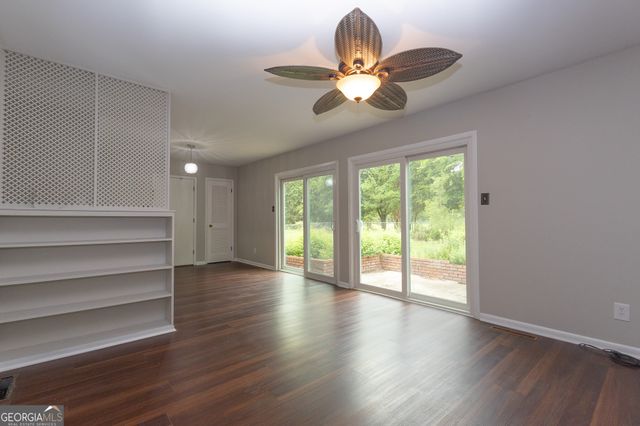 211 Sunnydale Drive, Warner Robins, GA 31088
