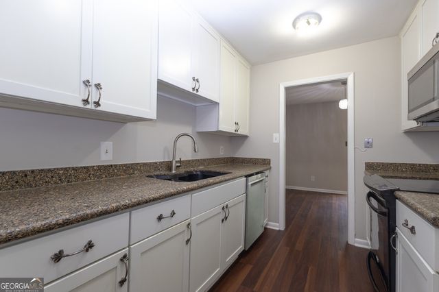 211 Sunnydale Drive, Warner Robins, GA 31088