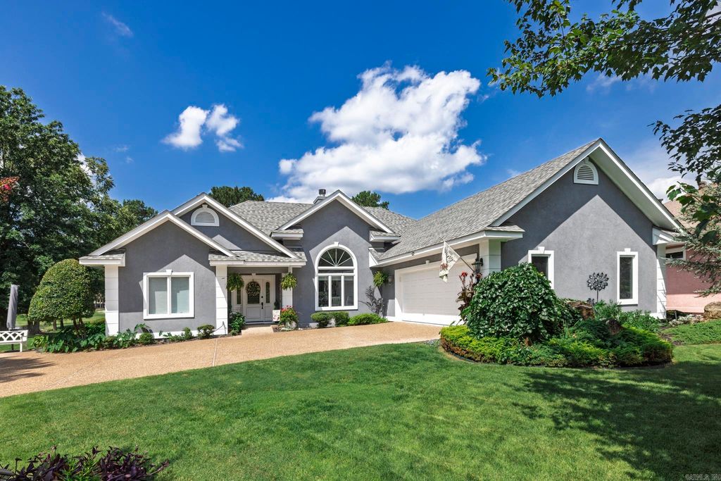 13 Alhaja Way, Hot Springs Village, AR 71909